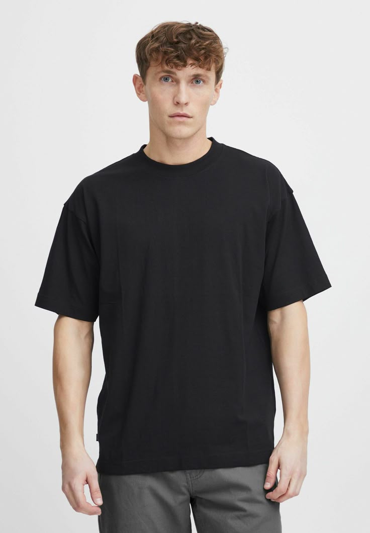black shirt